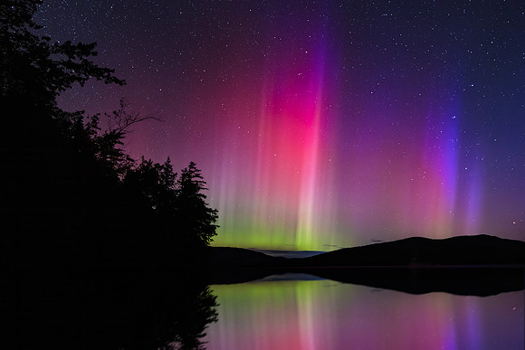 Aurora over Newfound